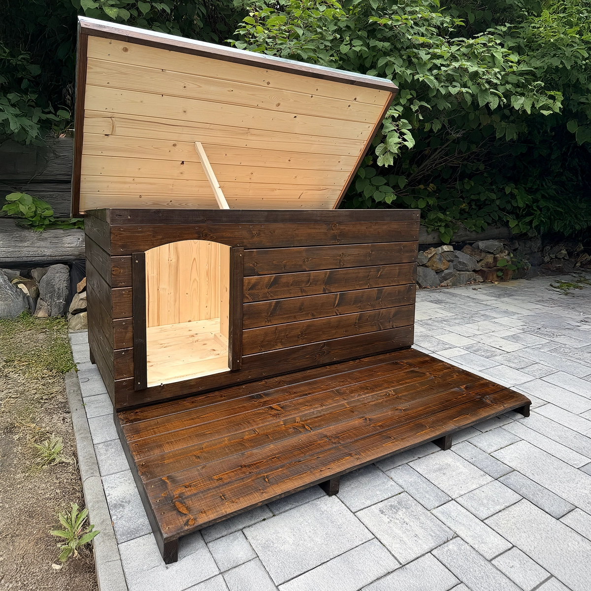 hundehütte-mit-aufklappbarem-dach